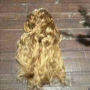 BELLAMI Honey Blonde Wavy Hair Extension